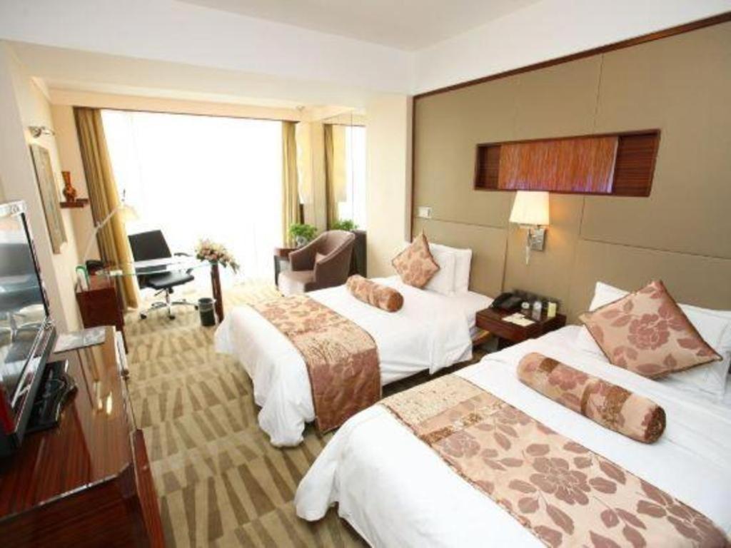 Jinan Silver Plaza Quancheng Hotel Esterno foto