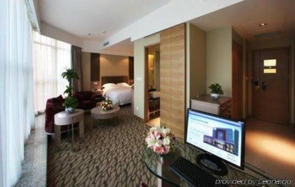 Jinan Silver Plaza Quancheng Hotel Esterno foto