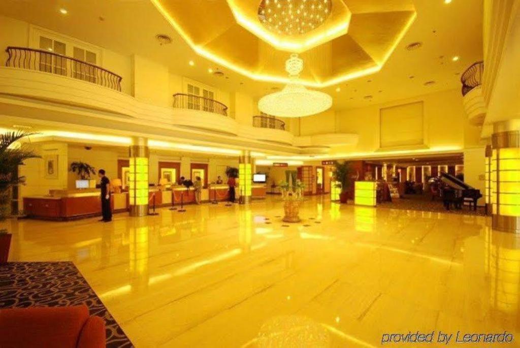 Jinan Silver Plaza Quancheng Hotel Esterno foto